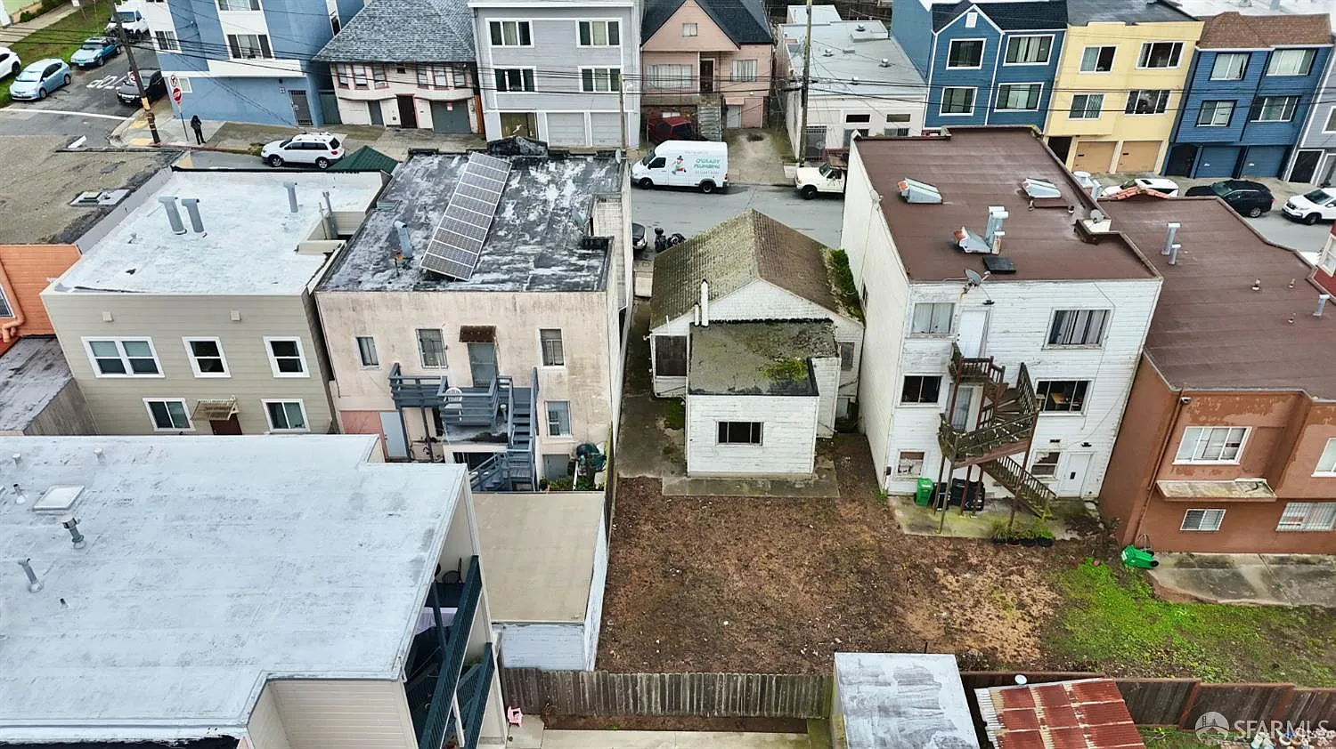 431 Plymouth Ave - Photo 3