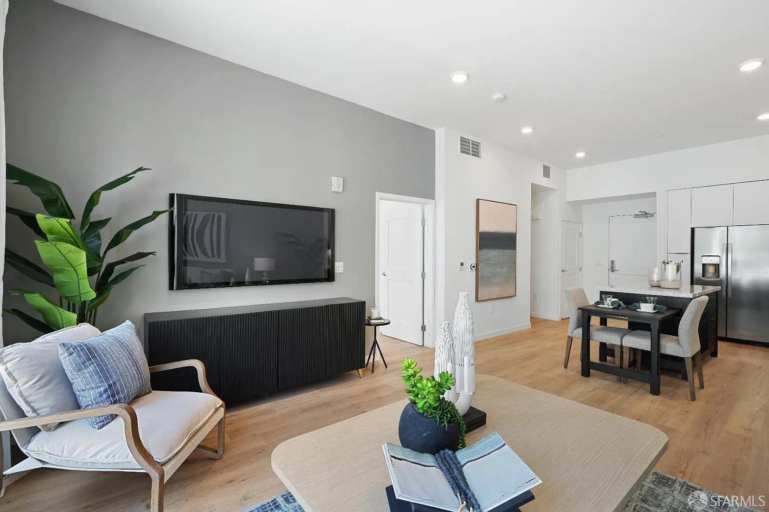 52 Kirkwood Ave #209 - Photo 3