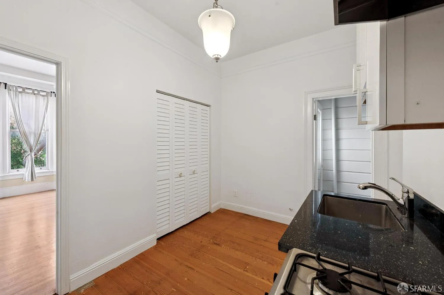 2906 Folsom St - Photo 11
