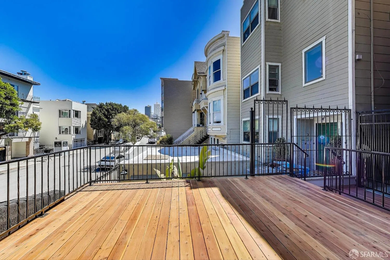 1623 Vallejo St - Photo 3