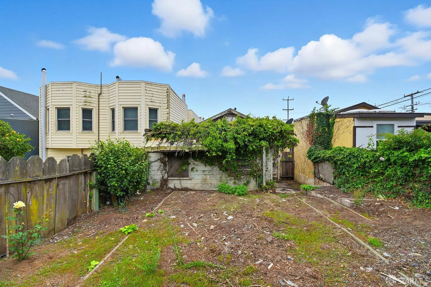 292 Arleta Ave - Photo 3