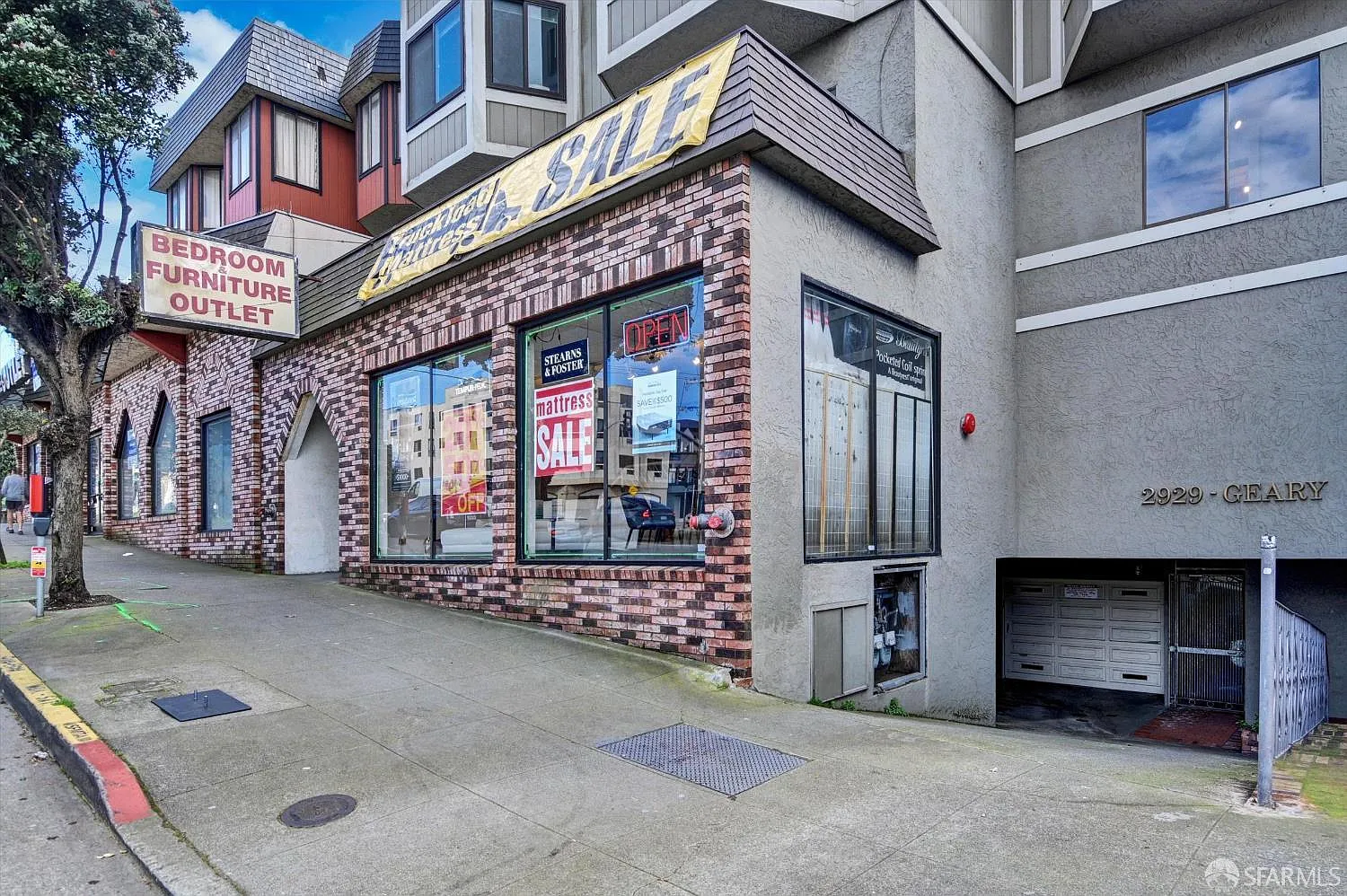 2929 Geary Blvd - Photo 3