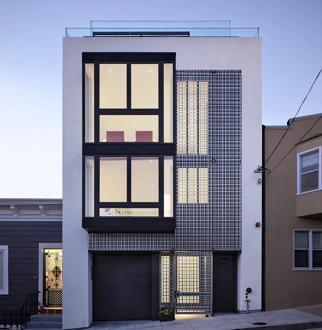 160 Bernard St - Photo 1