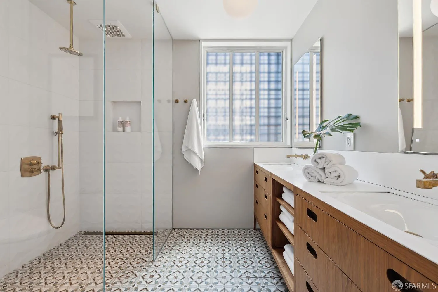 160 Bernard St - Photo 12