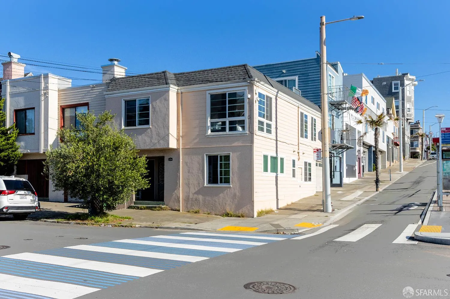2398 30th Ave - Photo 4