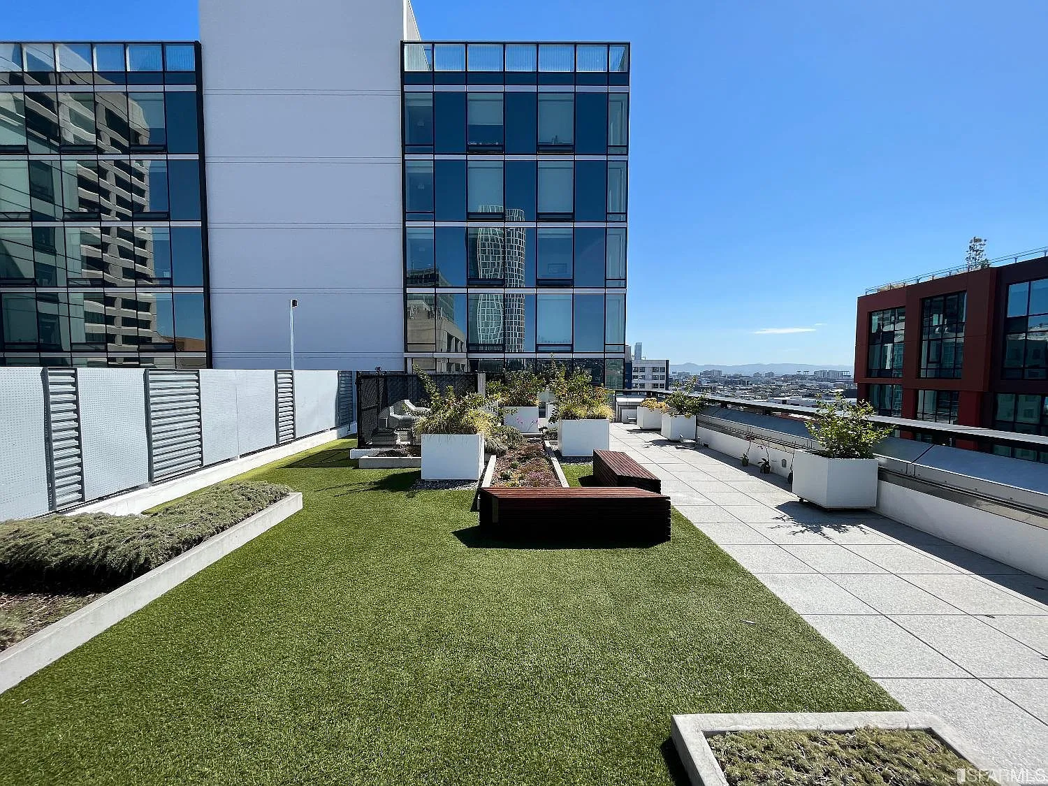 1400 Mission St APT 709 - Photo 3