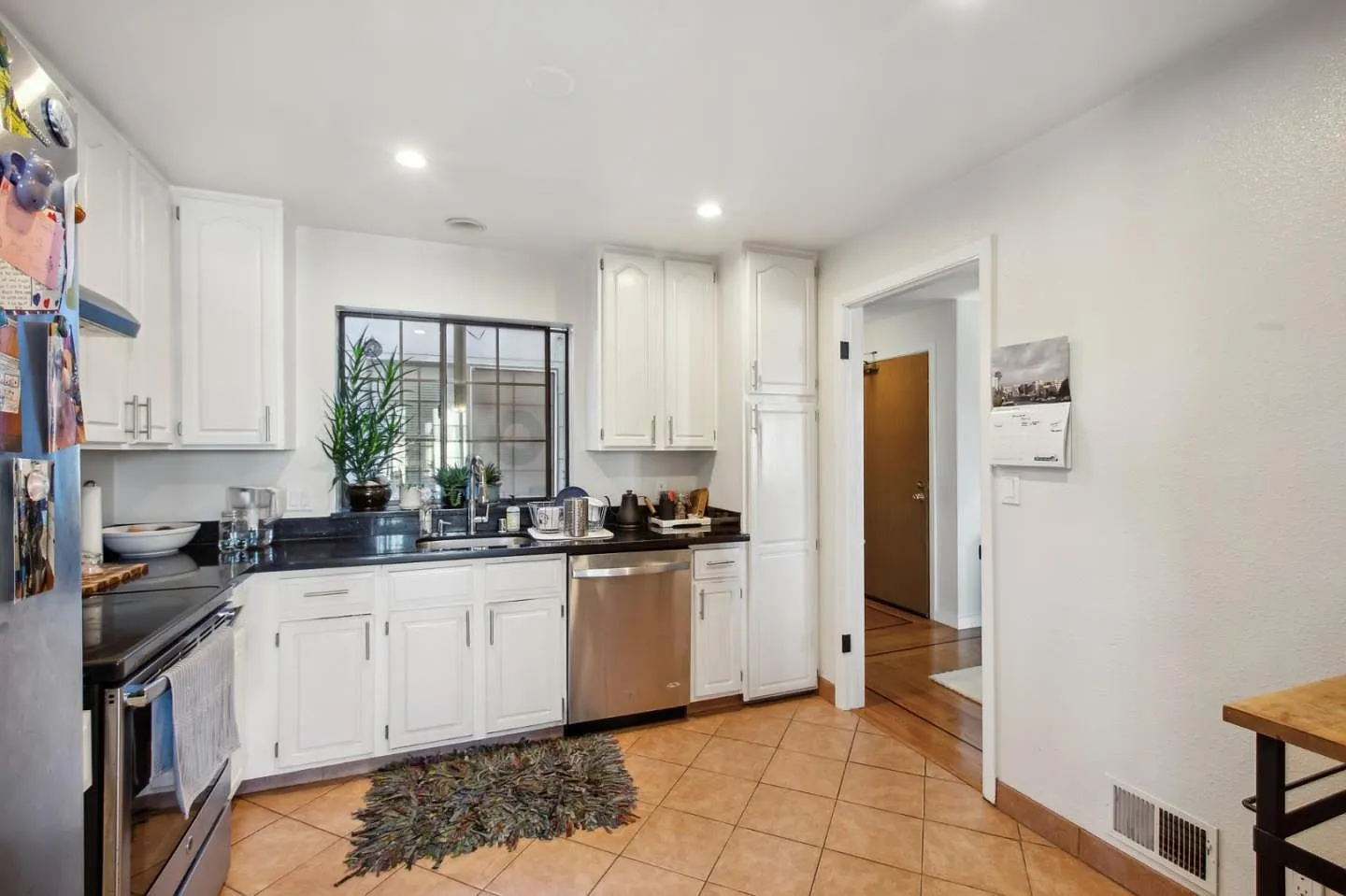1615 Oakdale Ave - Photo 11