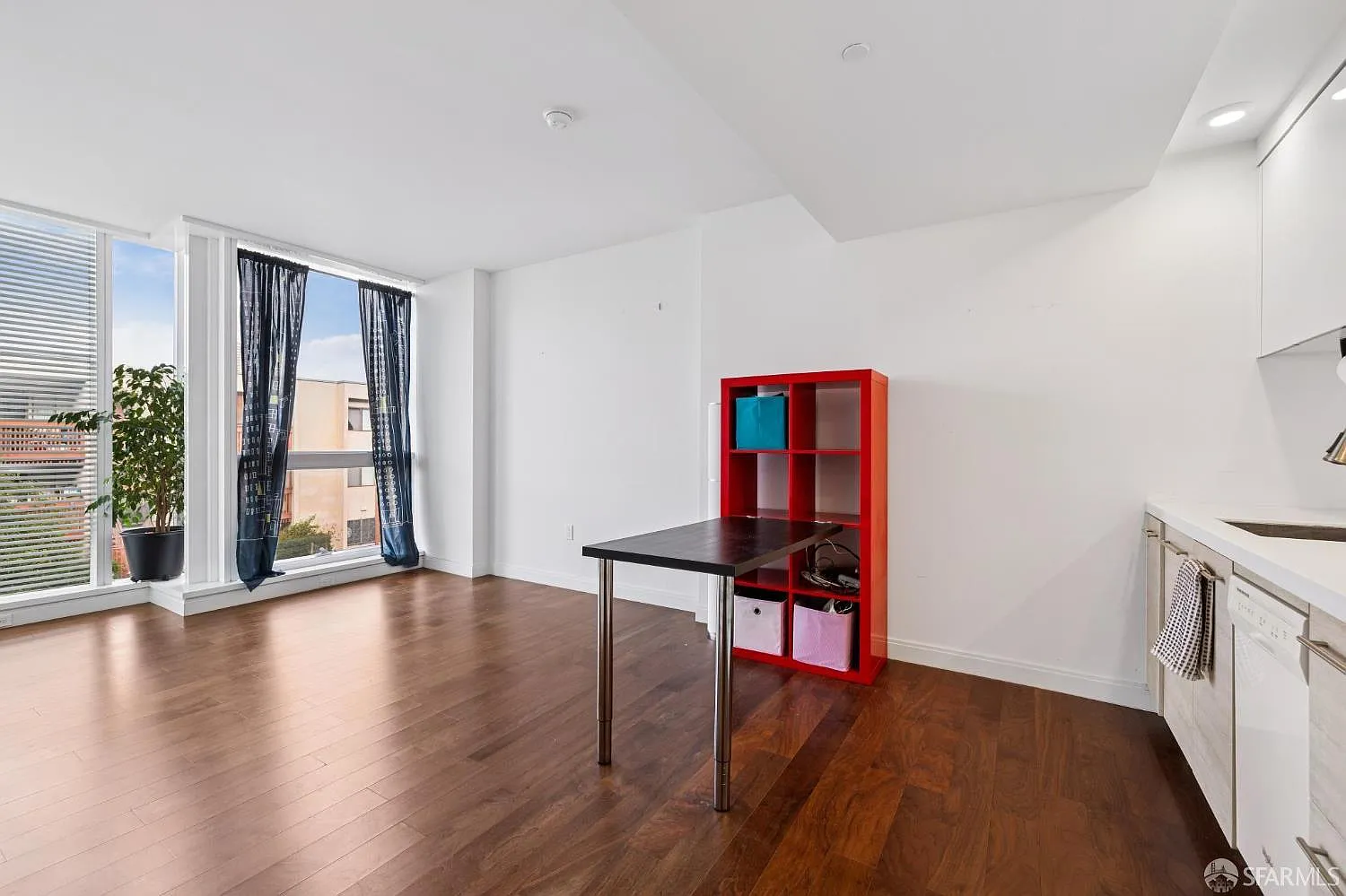555 Fulton St Suite 209 - Photo 2