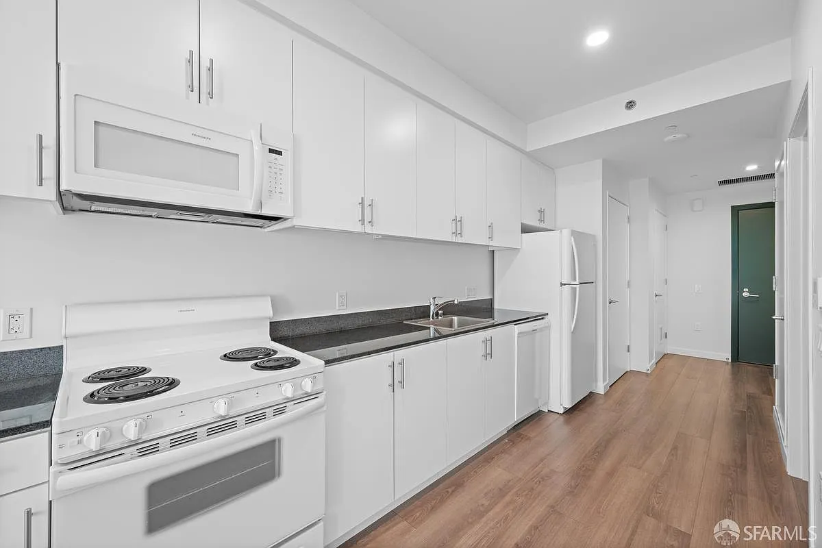 285 Main St Unit 409 - Photo 6
