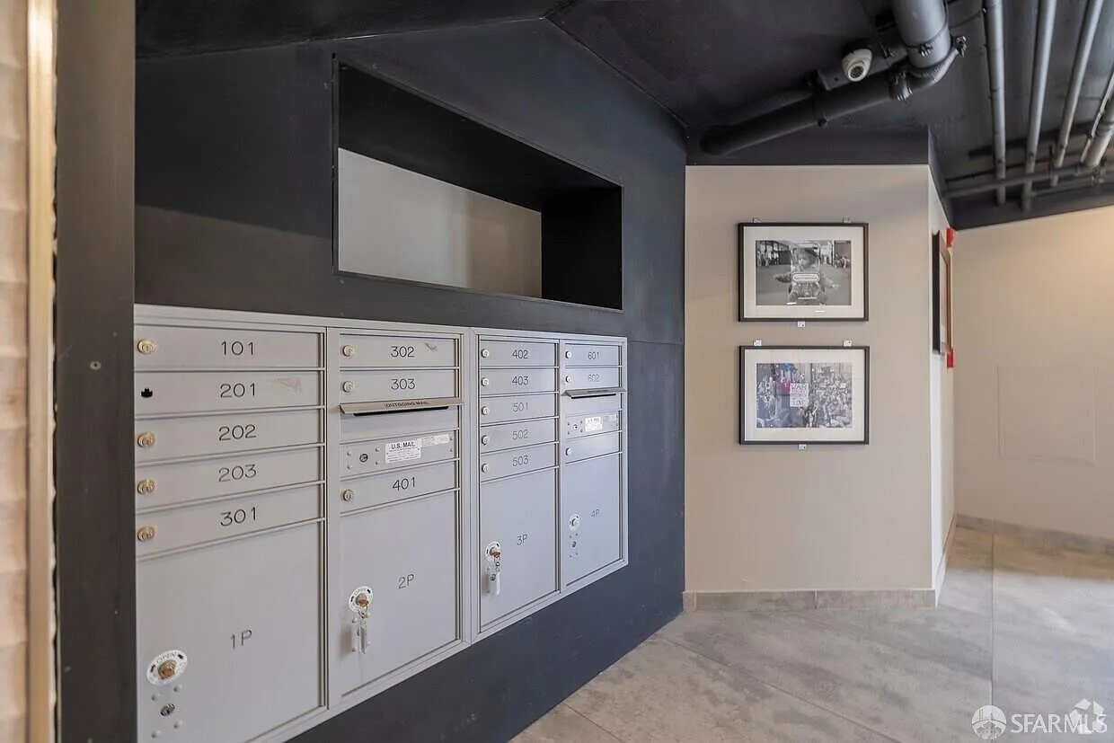 1532 Howard St - Photo 12