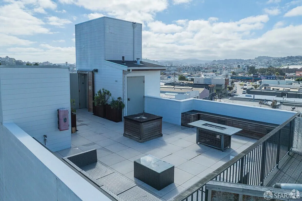 1532 Howard St - Photo 5