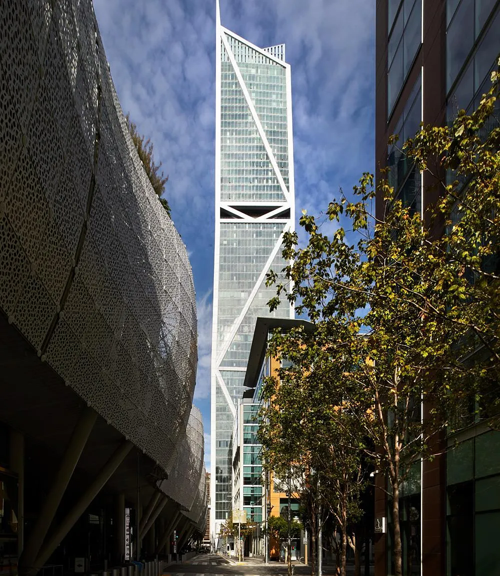 181 Fremont St #Penthouse 70 - Photo 3