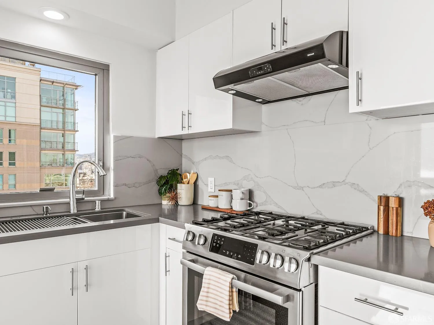 219 Brannan St Unit 16K - Photo 12