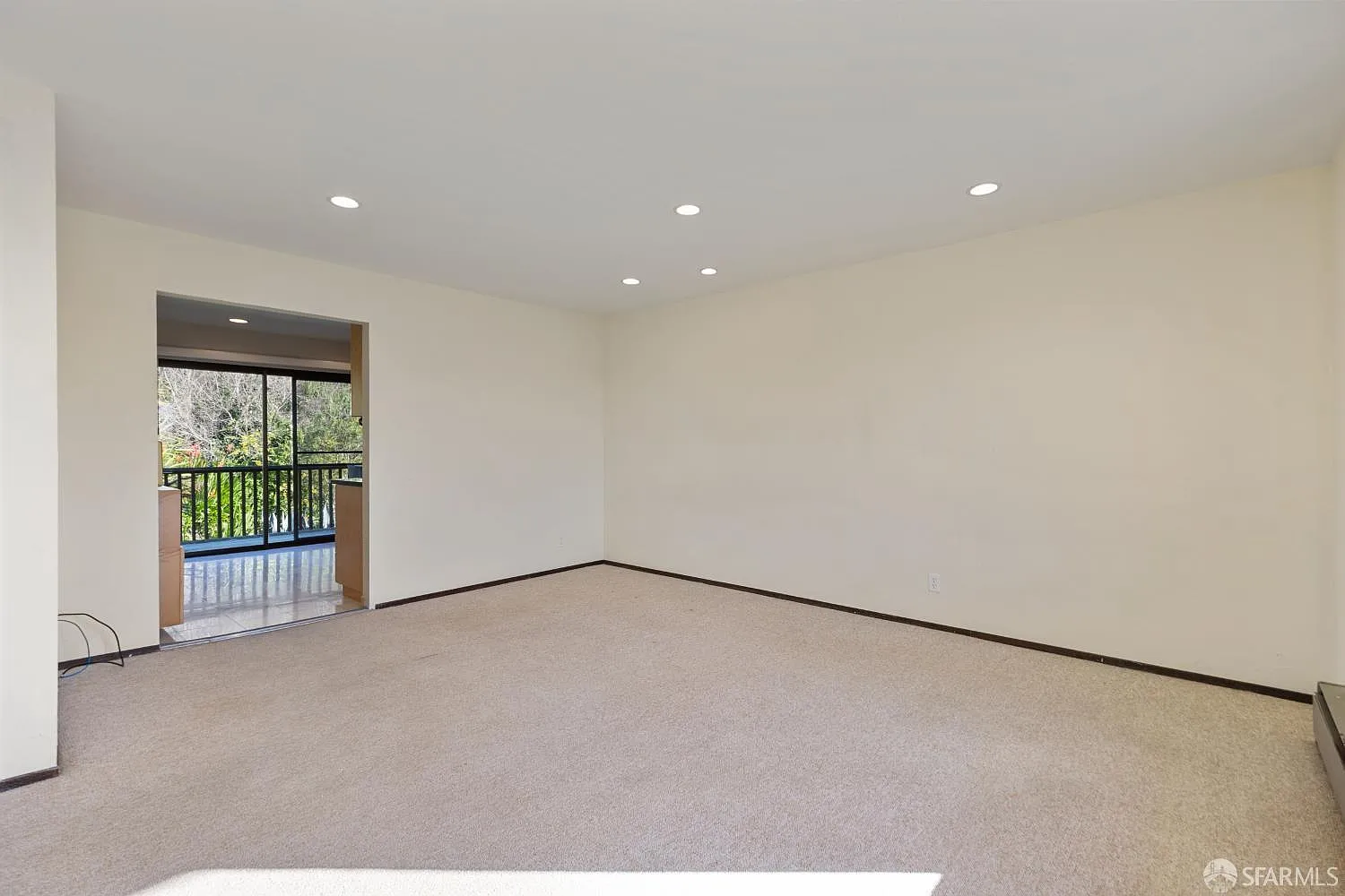 370 Monterey Blvd APT 313 - Photo 7