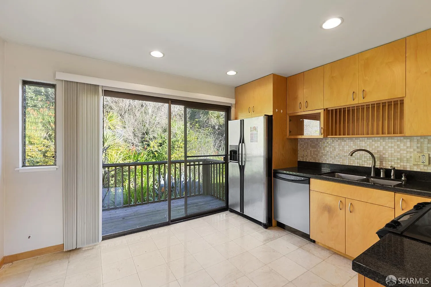 370 Monterey Blvd APT 313 - Photo 10