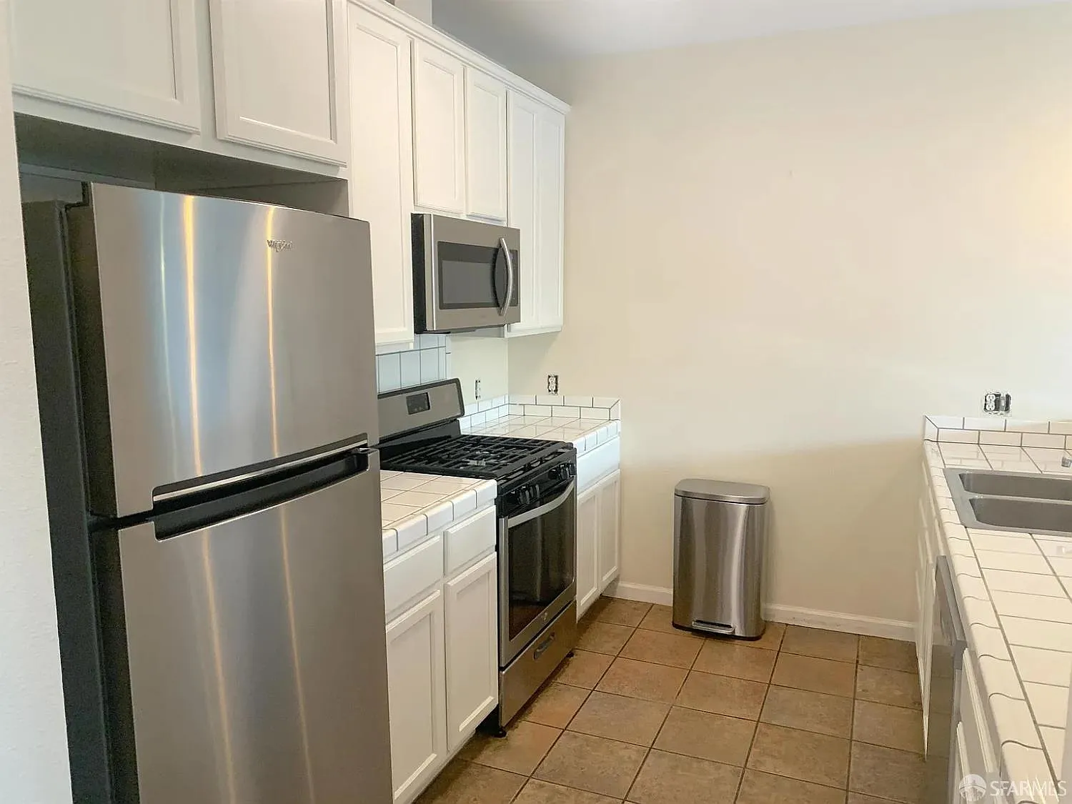 5810 Mission St APT 404 - Photo 6