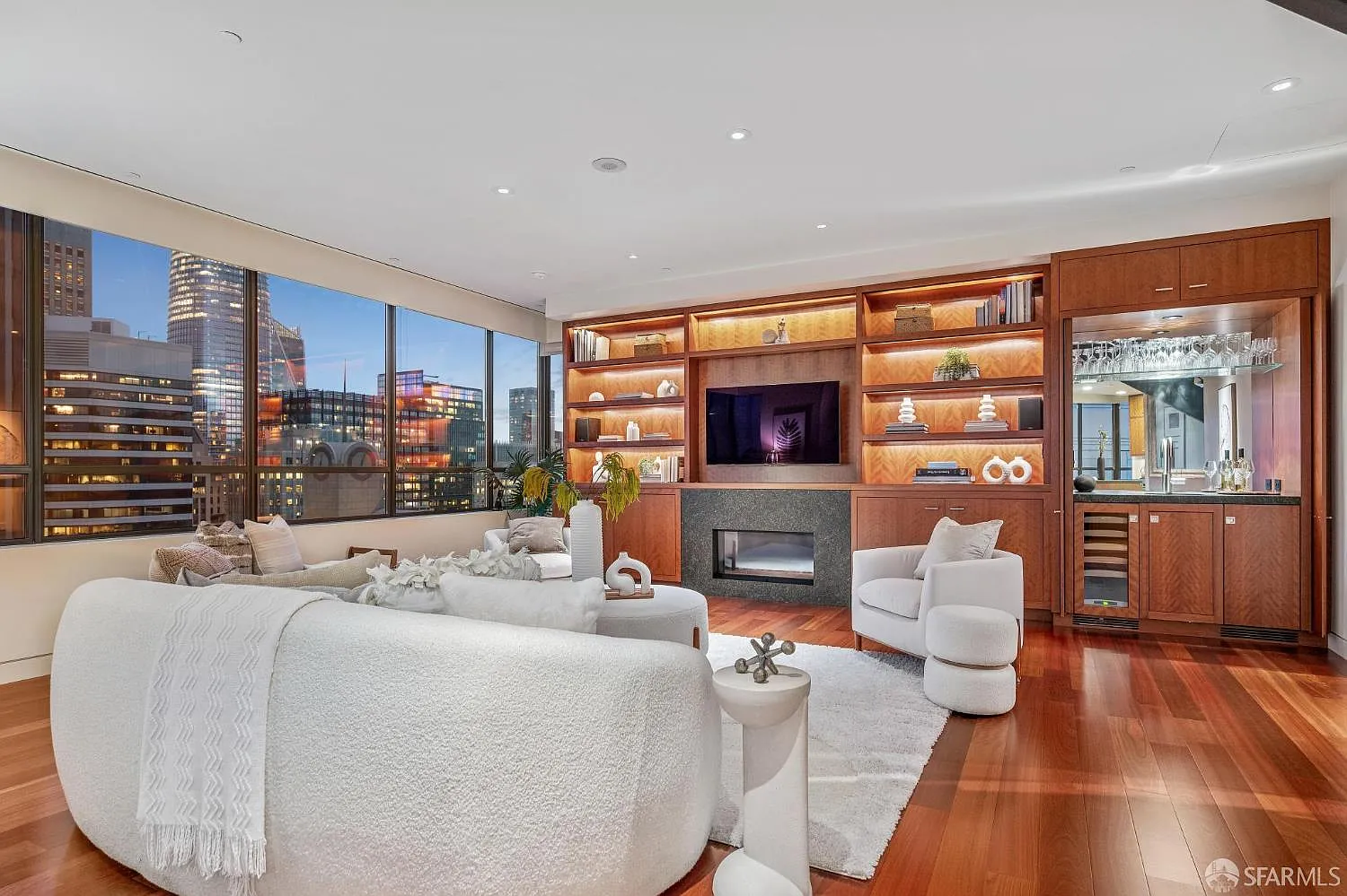 690 Market St Unit 2404 - Photo 6