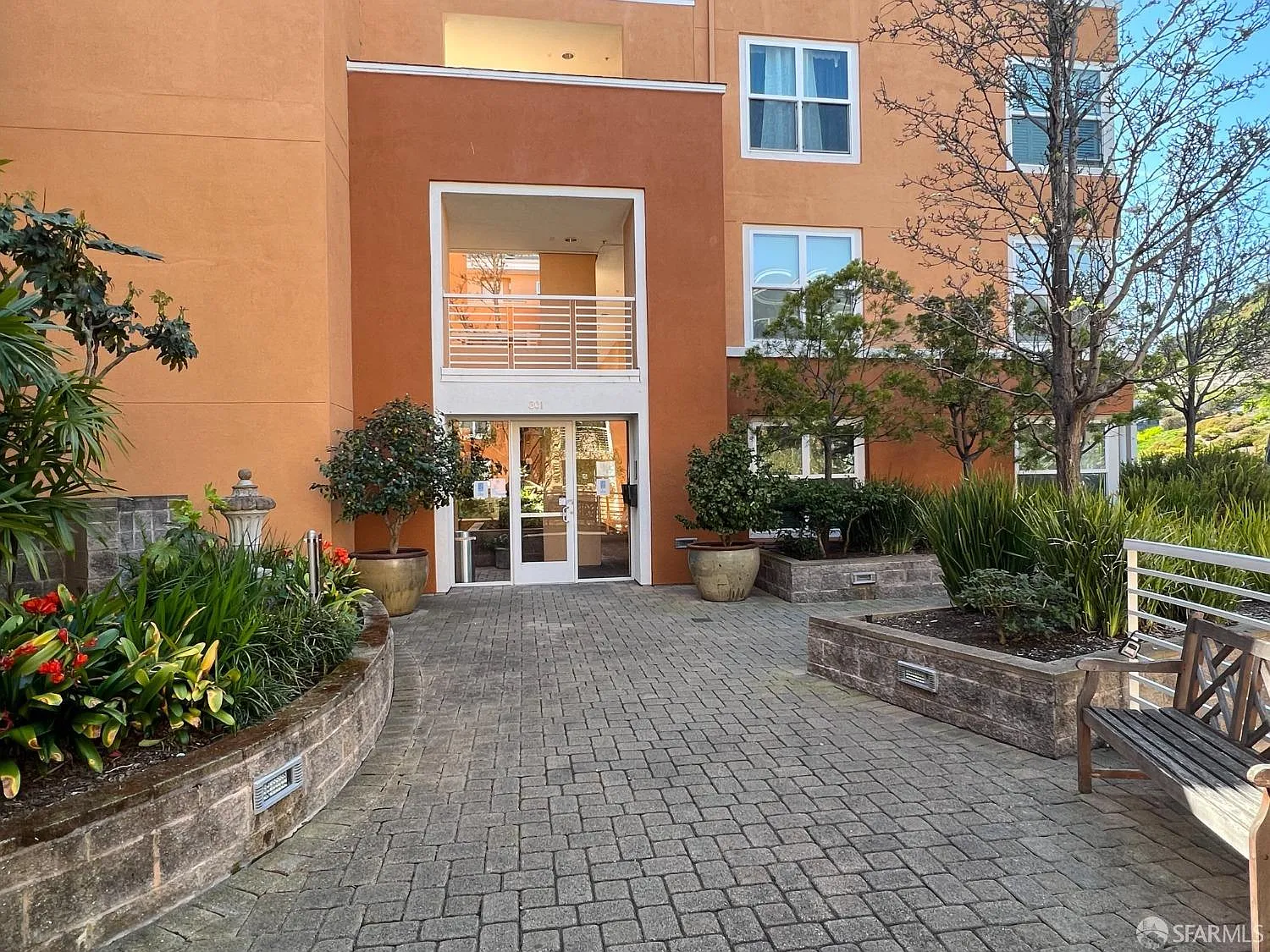301 Crescent Ct APT 3214 - Photo 1