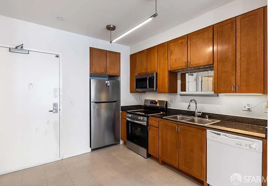888 7th St Unit 330 - Photo 4