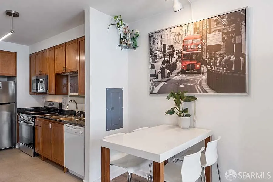 888 7th St Unit 330 - Photo 7