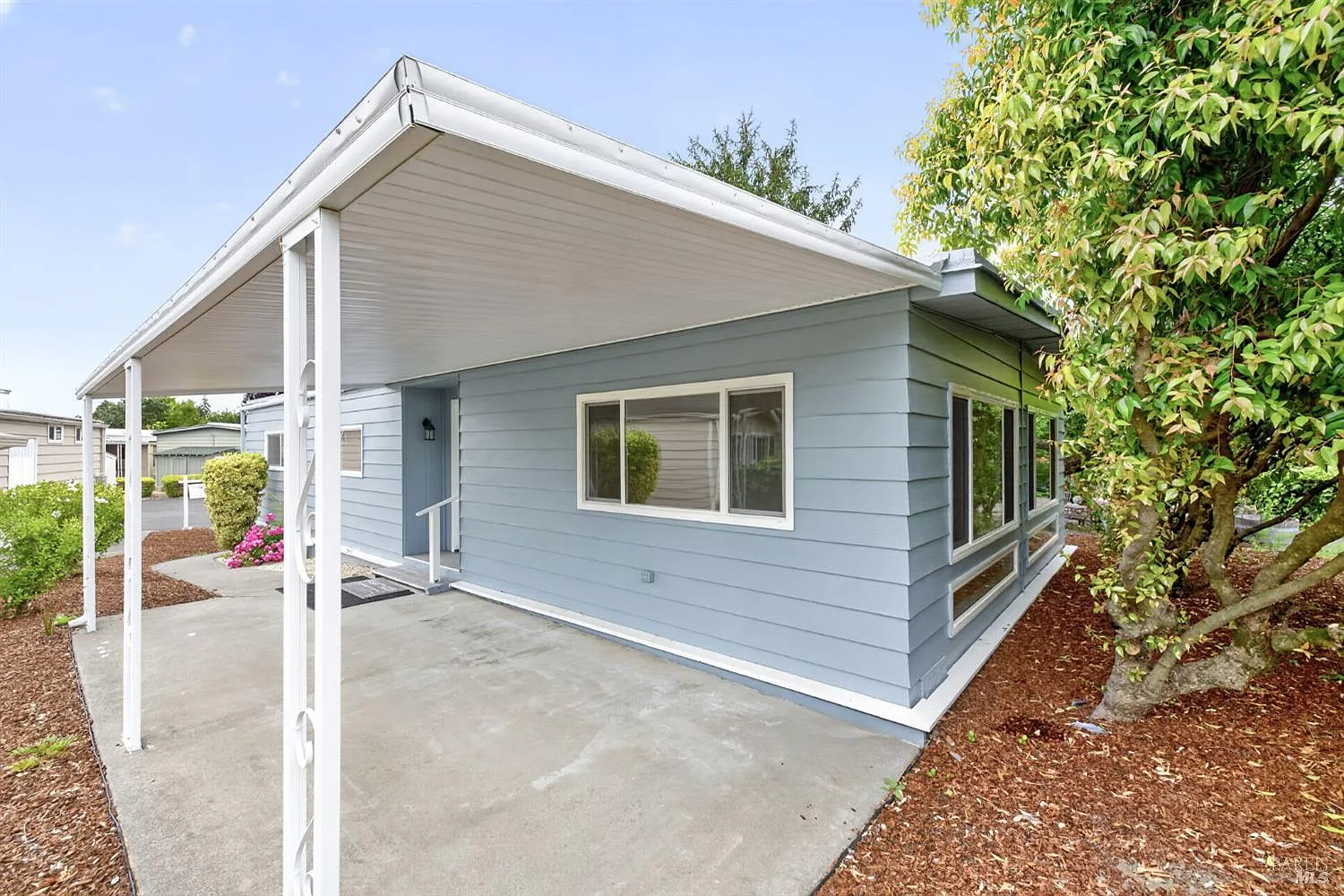 21 Sequoia Circle - Photo 2