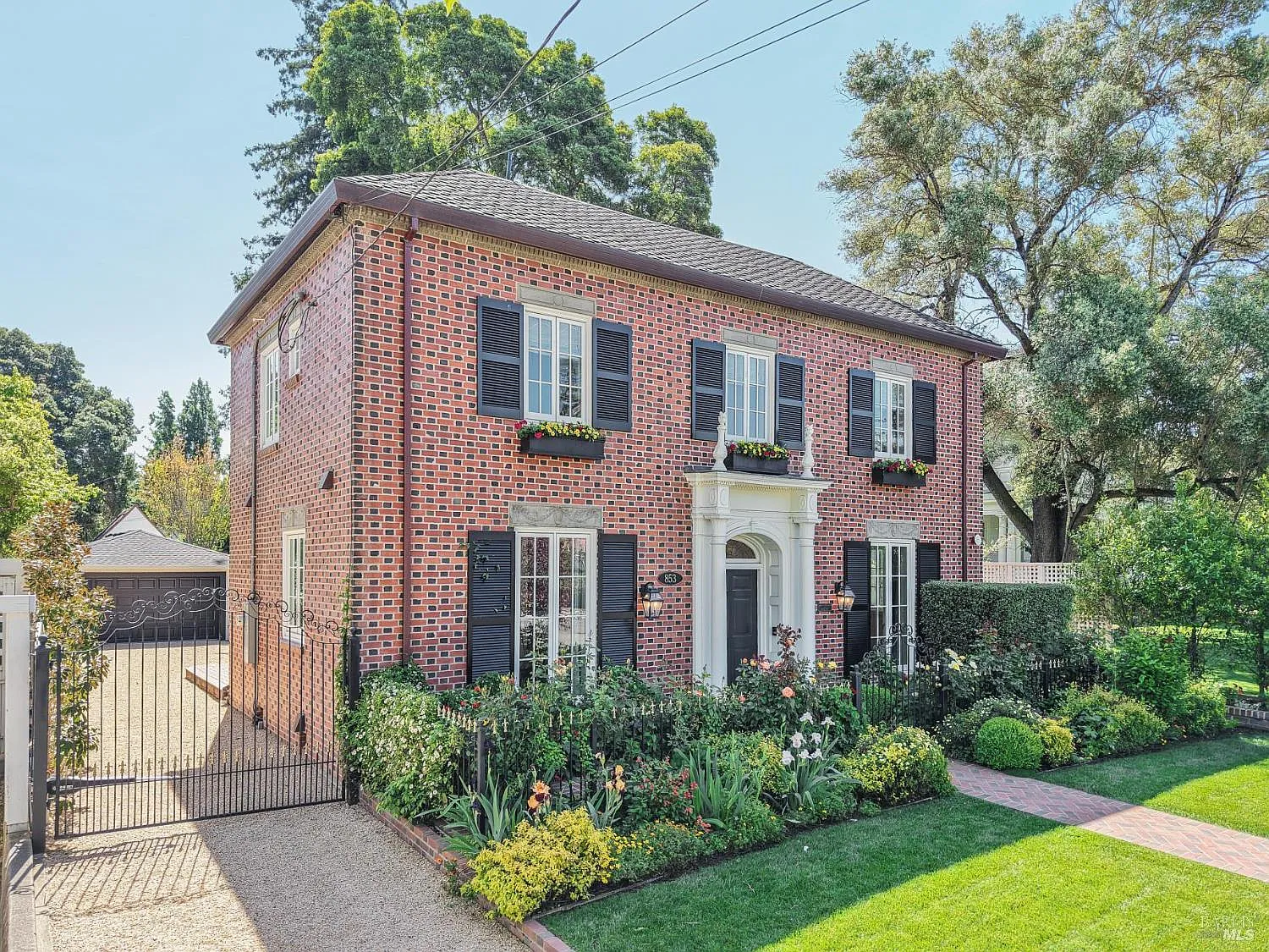853 D Street - Photo 3