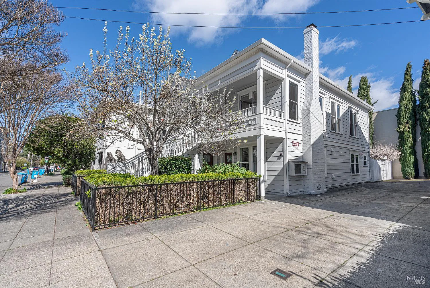 418 Humboldt Street - Photo 3