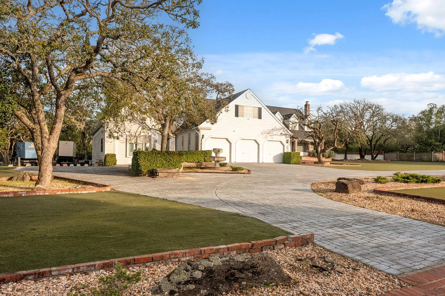 4016 Quartz Dr - Photo 4