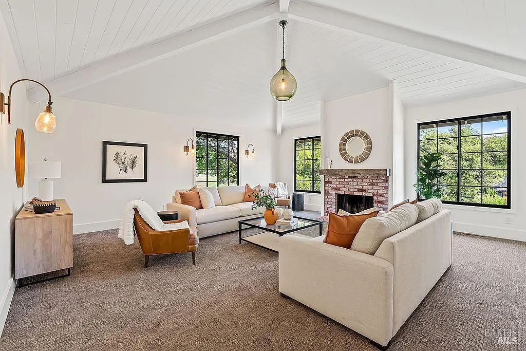 549 Catherine Court - Photo 5