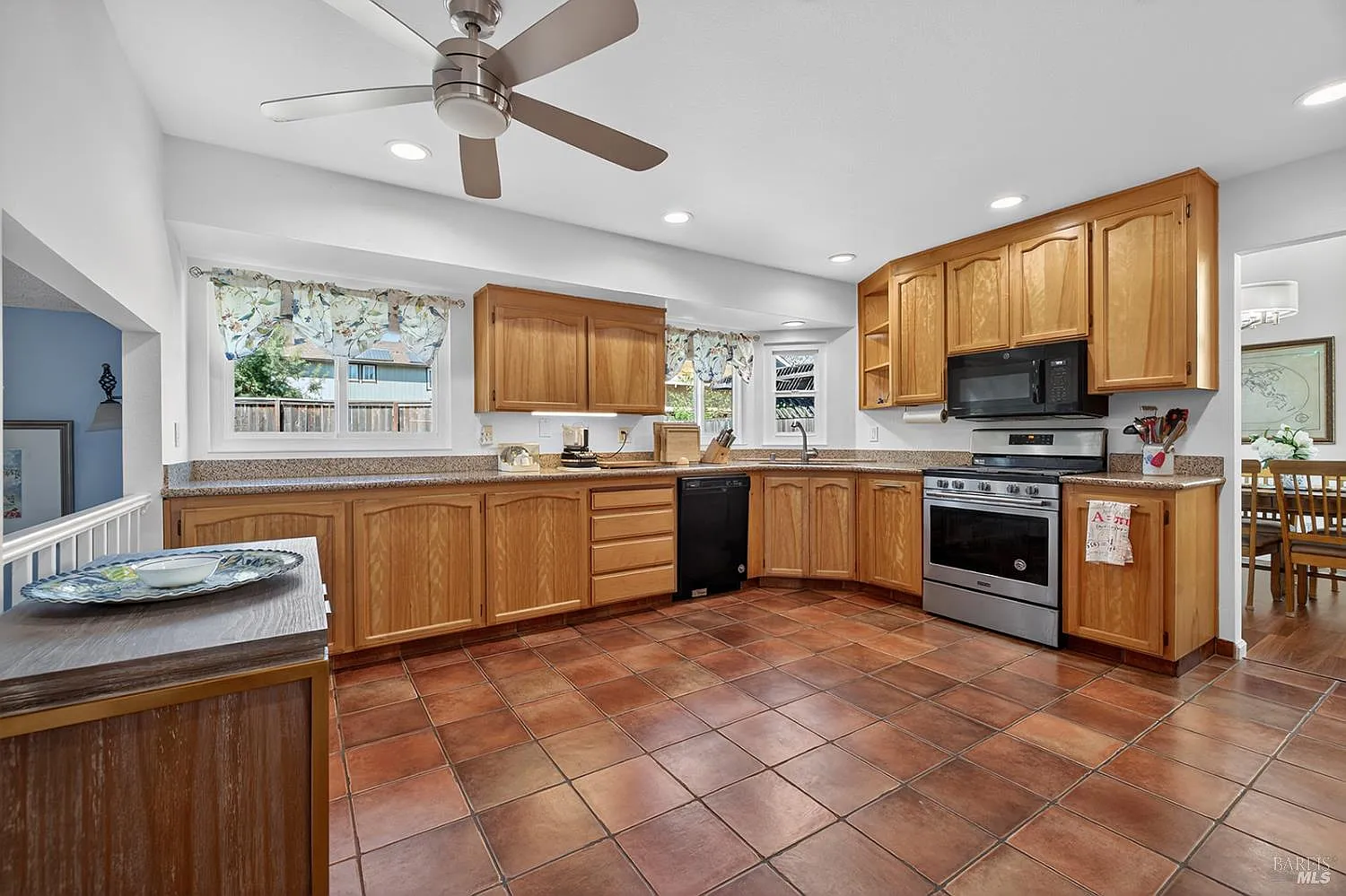 5410 Corbett Circle - Photo 4