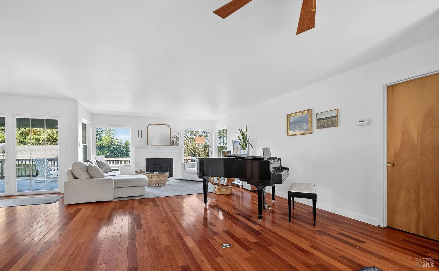 445 Marshall Avenue - Photo 11