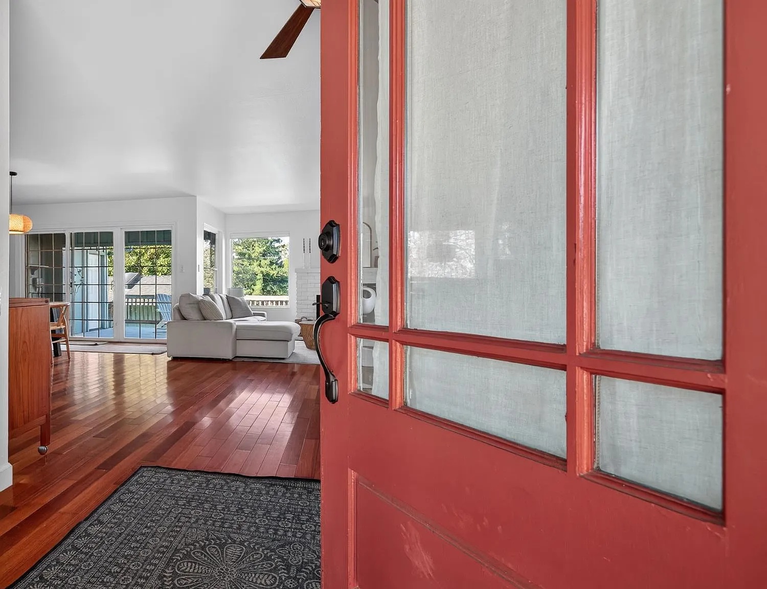 445 Marshall Avenue - Photo 5