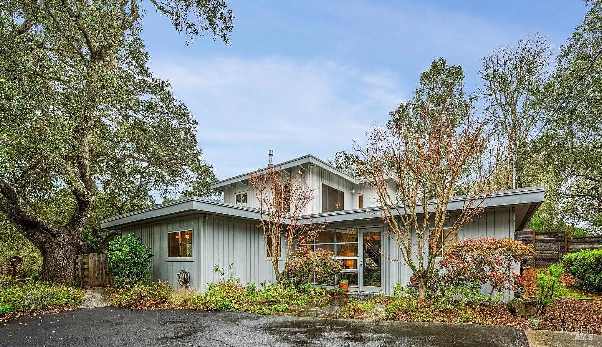 468 Mountain Avenue - Photo 4