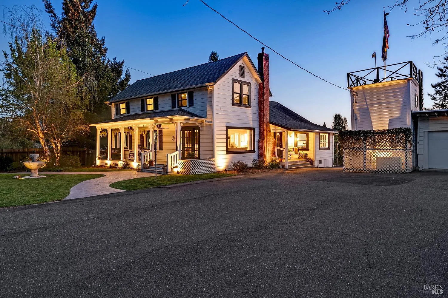 1220 Gravenstein Highway N - Photo 2