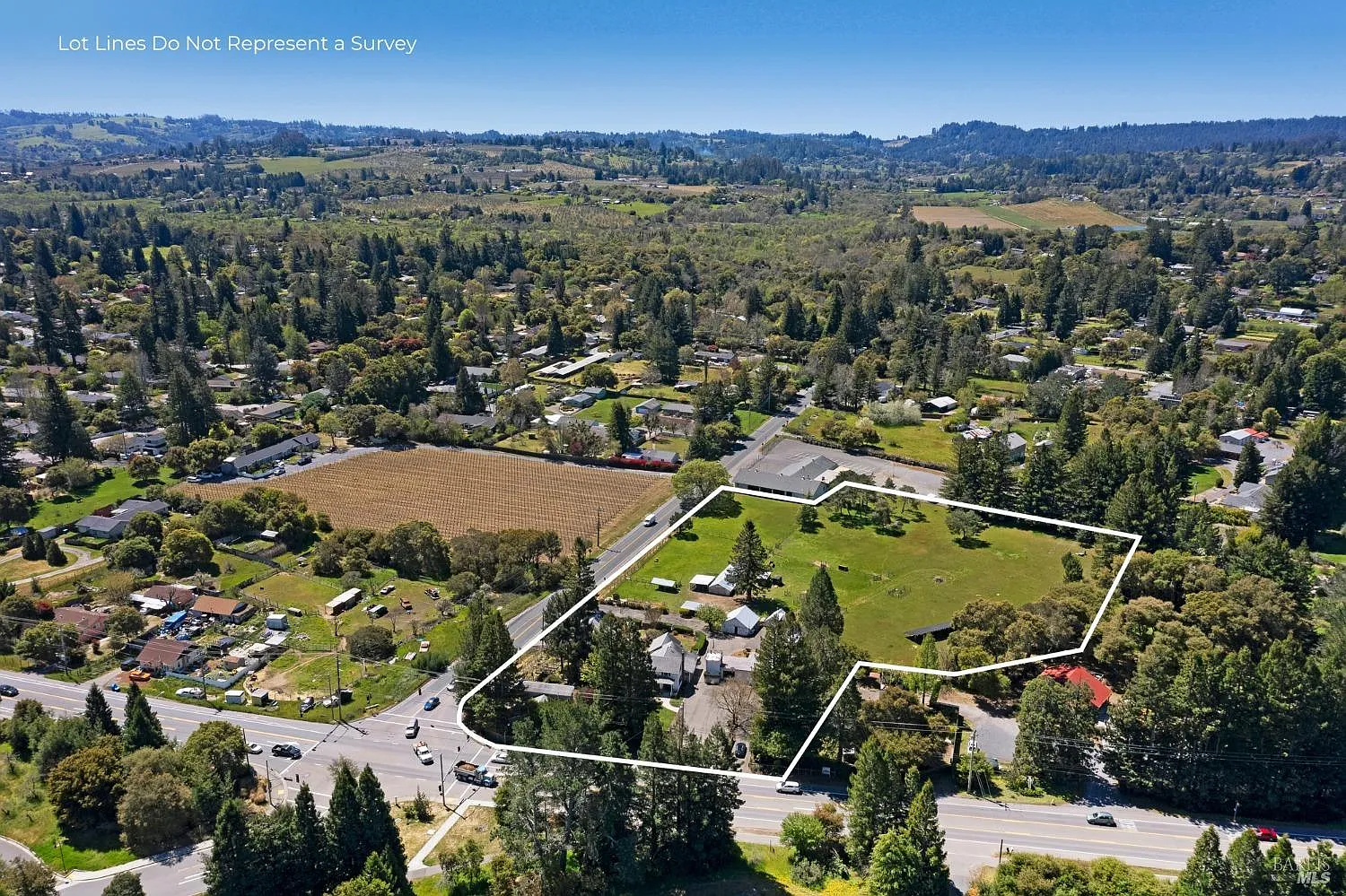 1220 Gravenstein Highway N - Photo 4