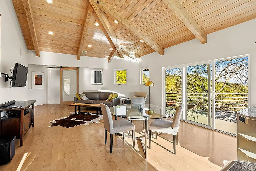 23121 Vineyard Road - Photo 9