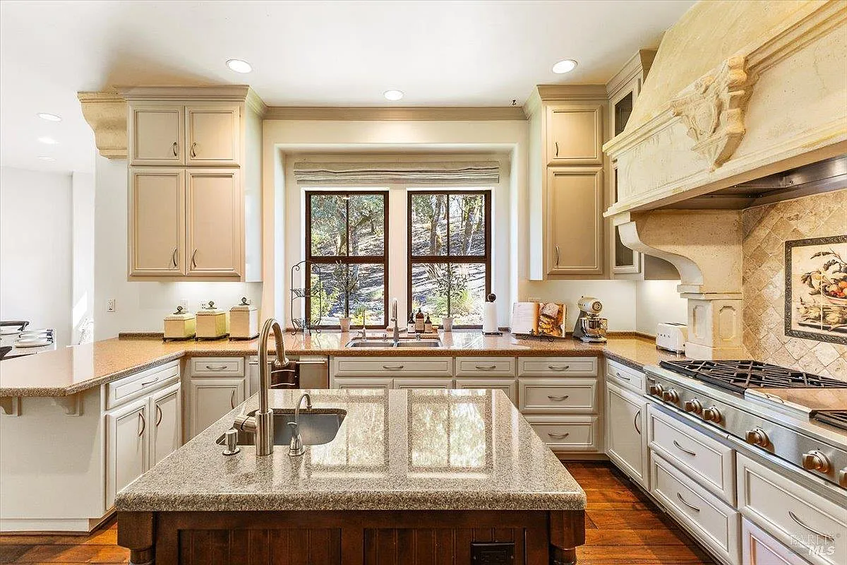 913 Turnberry Court - Photo 9