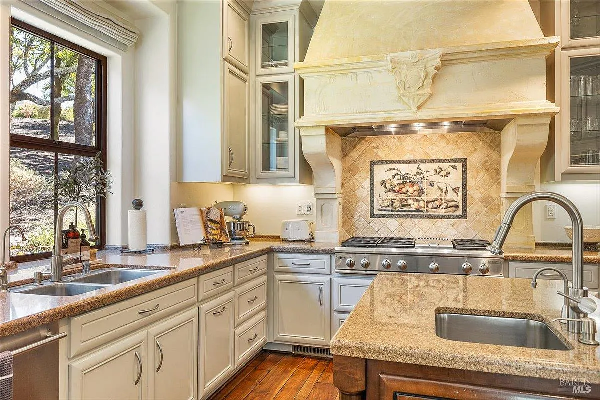913 Turnberry Court - Photo 10