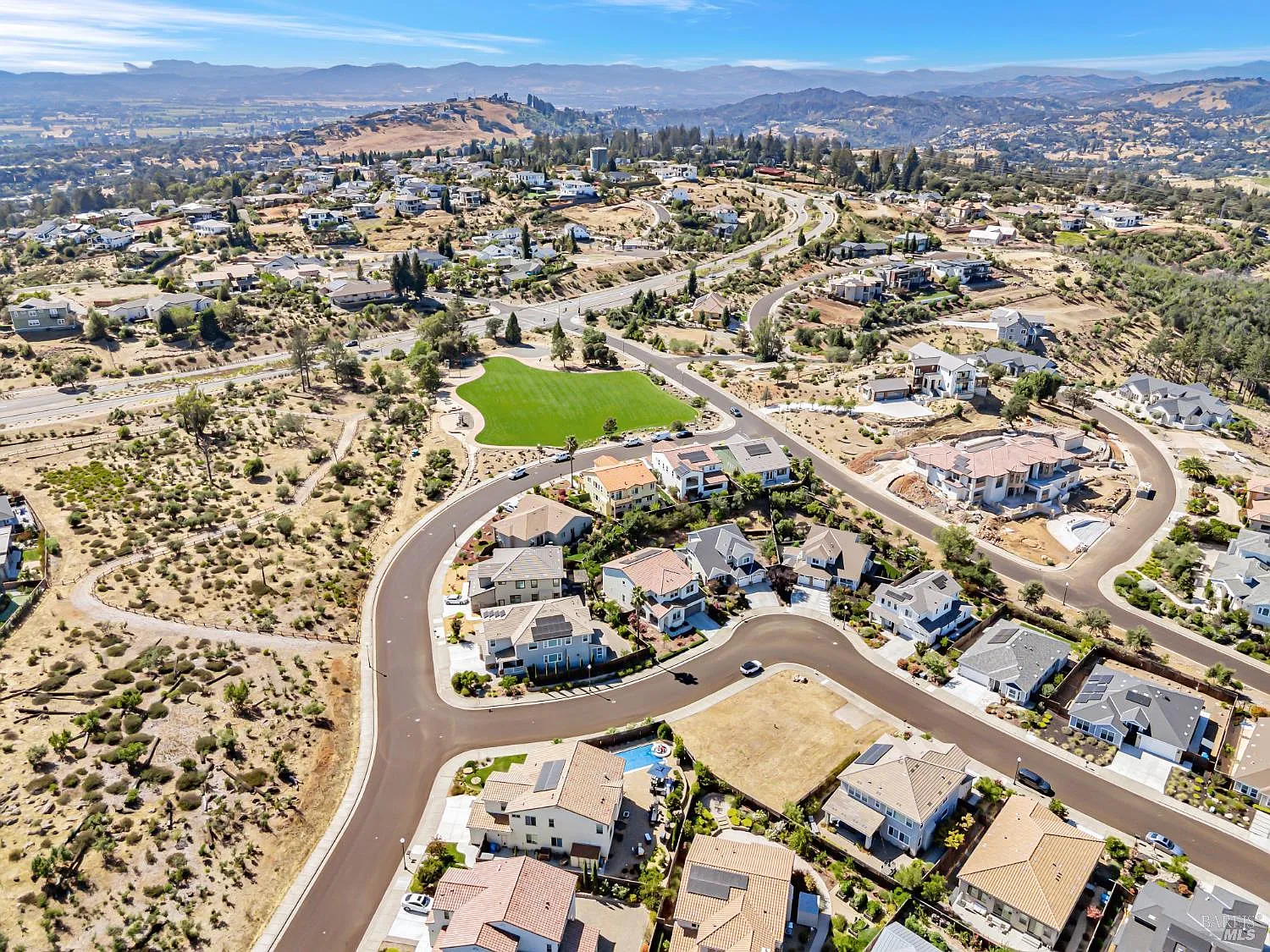 3987 Millbrook Drive - Photo 4