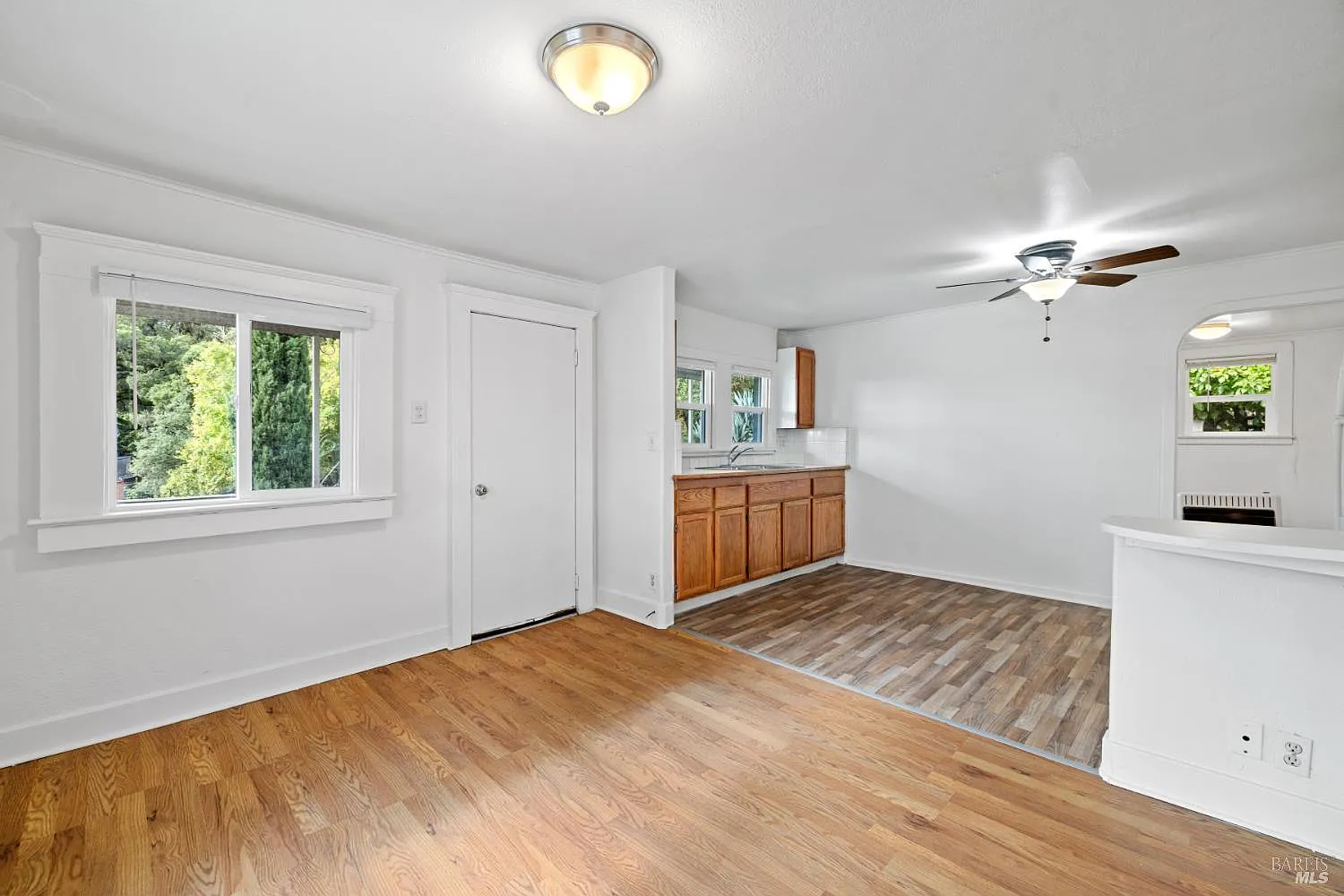 3160 Sunridge Drive - Photo 3