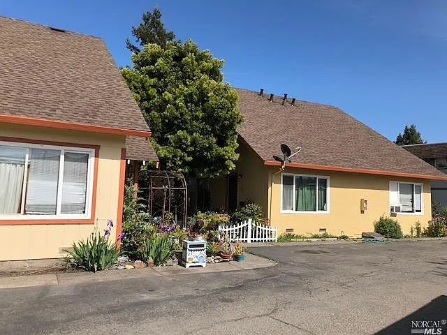 1109 - 1147 Evans Drive - Photo 2