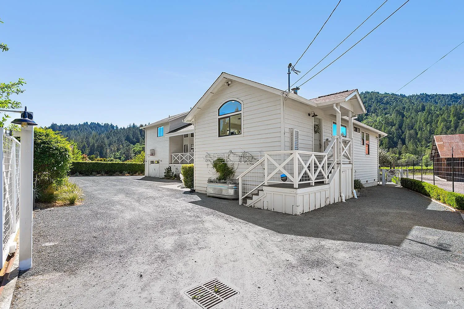 16530 Laughlin Road - Photo 8