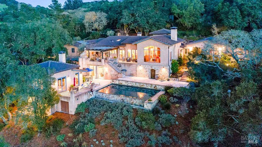 3763 Matanzas Creek Lane - 3bd/5ba, 6,000 sqft - in Santa Rosa, CA