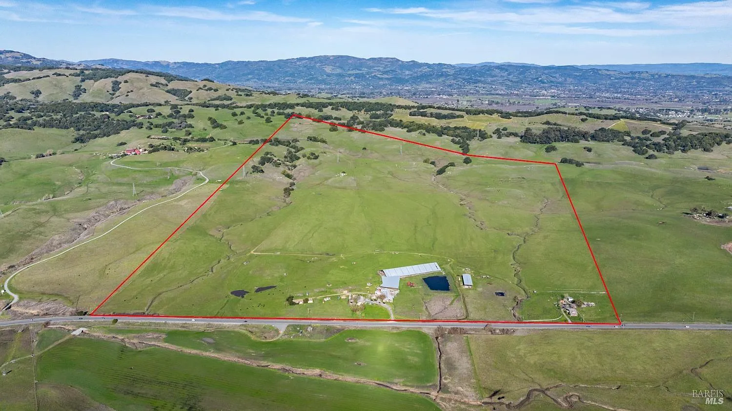 4695 Old Adobe Road - 3bd/1ba, 1,904 sqft - in Petaluma, CA