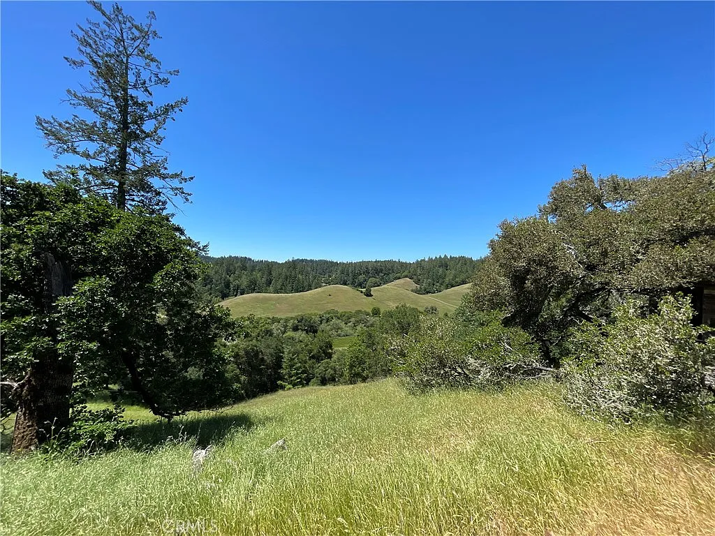 12760 Green Valley Road - 5bd/2ba, 1,982 sqft - in Sebastopol, CA