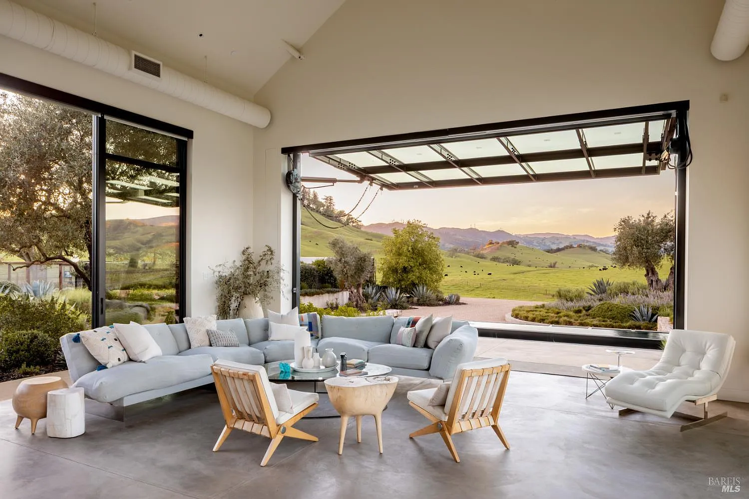 13800 Highway 128 - 5bd/6ba, 4,200 sqft - in Calistoga, CA