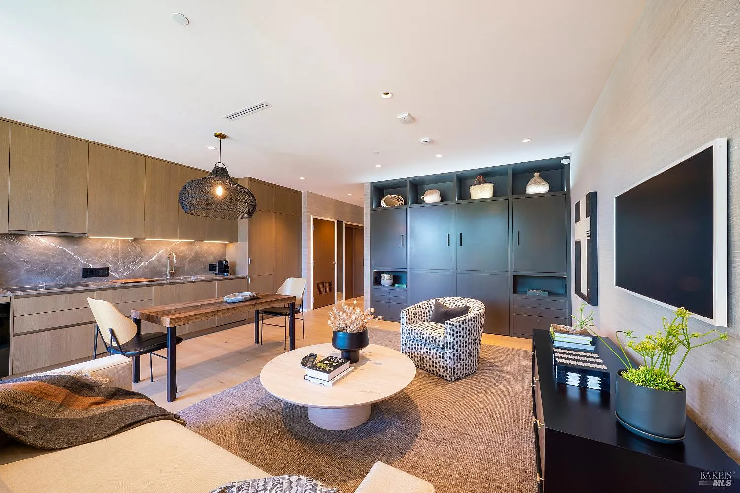 151 Sawmill Circle #103 - Photo 4