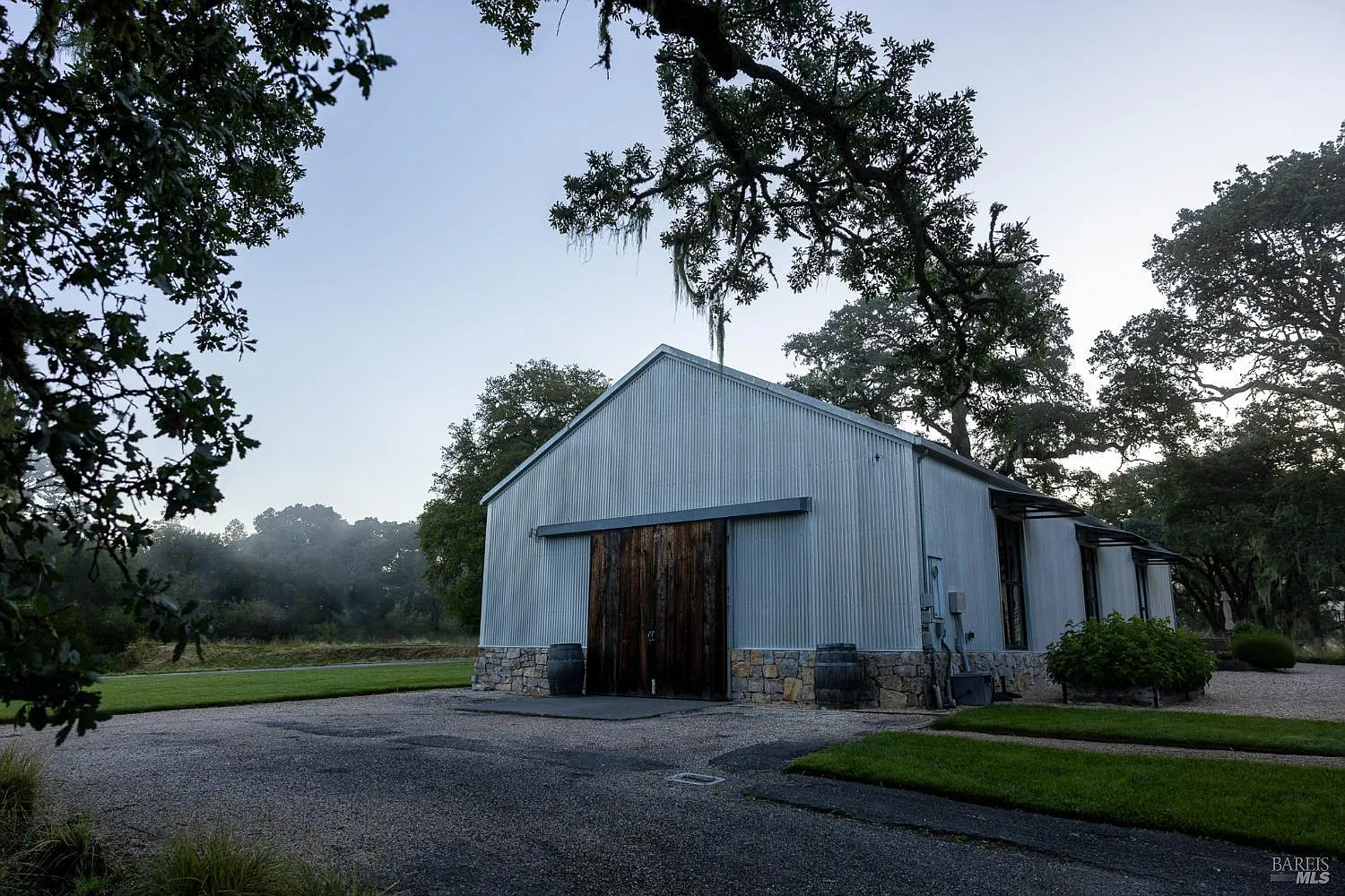 13414 Chalk Hill Road - Photo 2