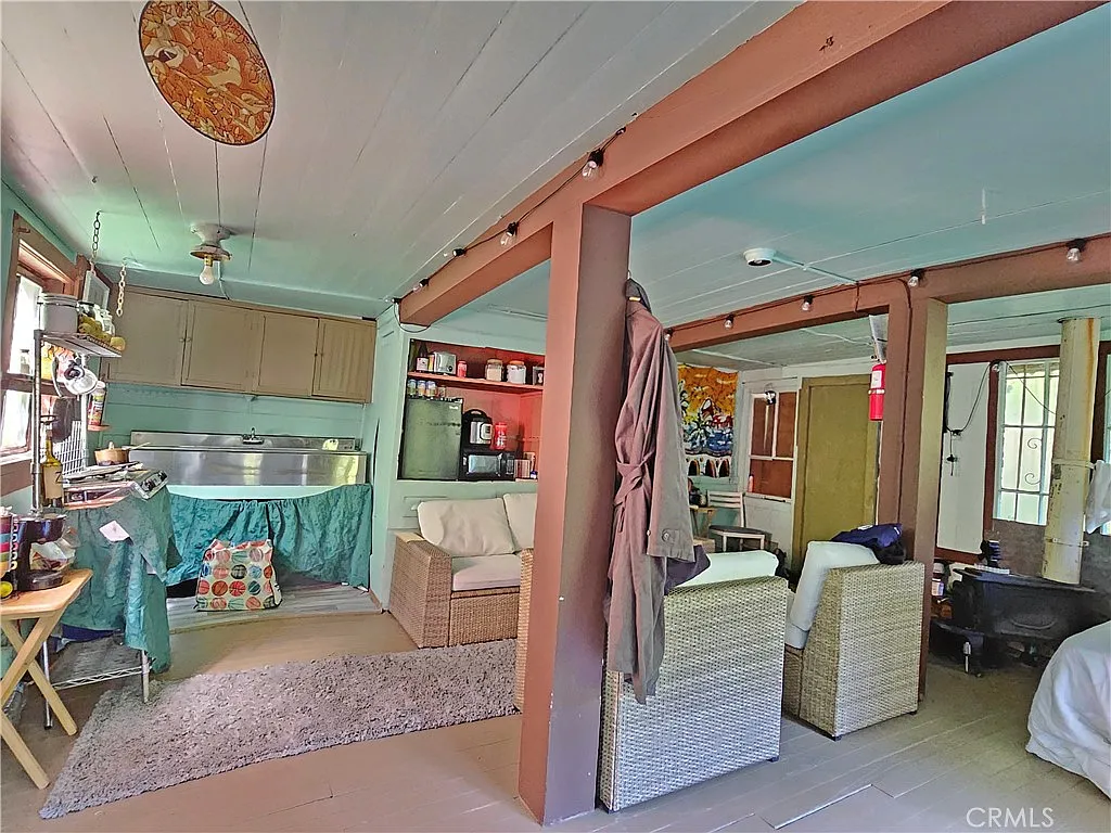 135 Redwood Ave - Photo 11