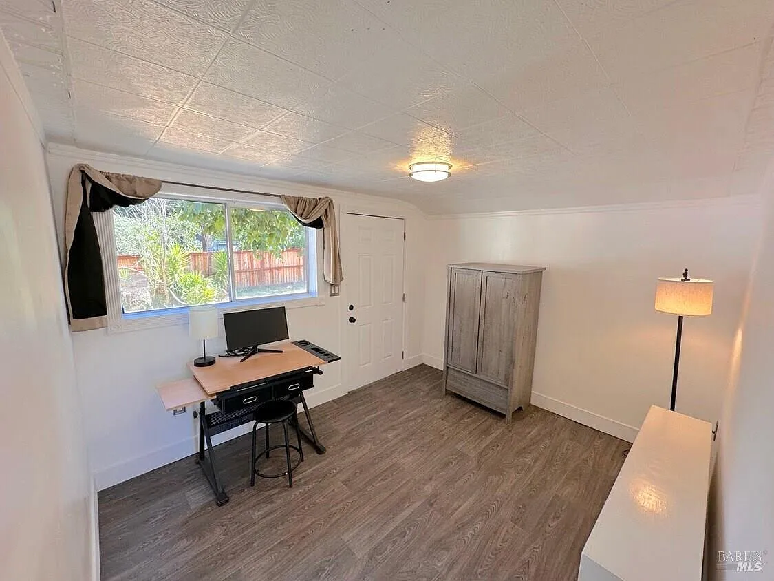 604 Live Oak Avenue - Photo 6
